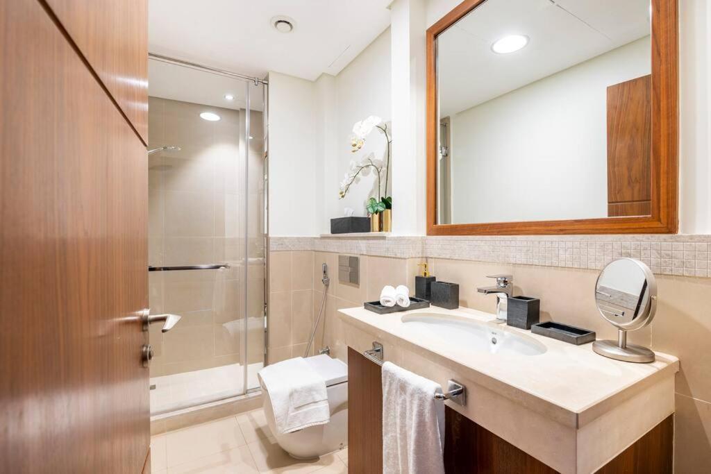Larbi Breathtaking Burj And Fountain View Luxurious 2 Bed Διαμέρισμα Ντουμπάι Εξωτερικό φωτογραφία