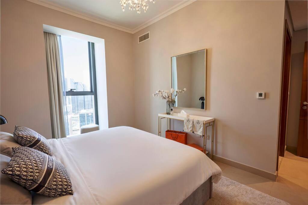 Larbi Breathtaking Burj And Fountain View Luxurious 2 Bed Διαμέρισμα Ντουμπάι Εξωτερικό φωτογραφία