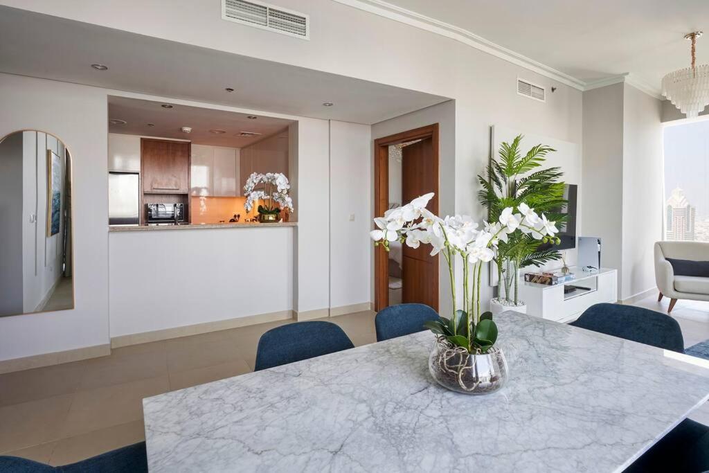 Larbi Breathtaking Burj And Fountain View Luxurious 2 Bed Διαμέρισμα Ντουμπάι Εξωτερικό φωτογραφία