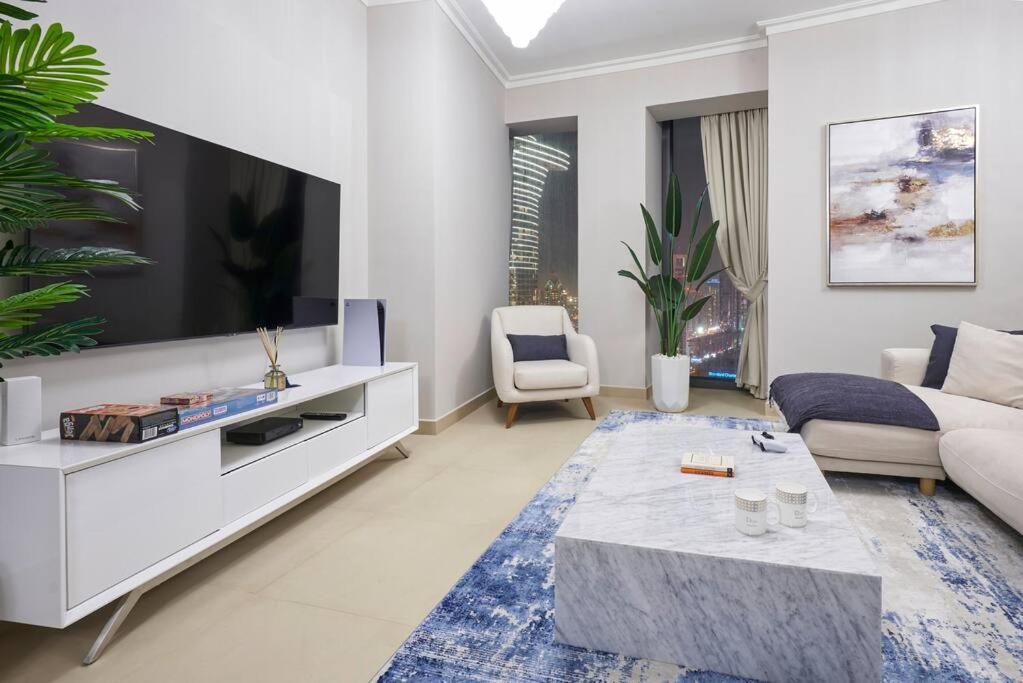 Larbi Breathtaking Burj And Fountain View Luxurious 2 Bed Διαμέρισμα Ντουμπάι Εξωτερικό φωτογραφία